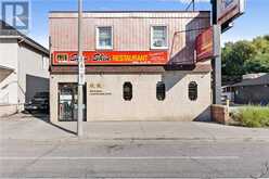 978 UNIVERSITY Avenue W Windsor