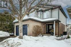 33 HENDERSON Drive Guelph