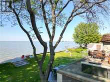 1674 CAILLE AVENUE Lakeshore