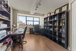 515 Riverside DRIVE West Unit# 1607 Windsor