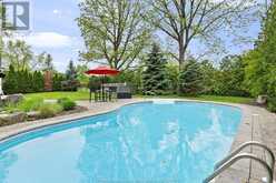 552 Old Tecumseh ROAD Lakeshore