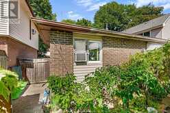 8671 DARLINGTON CRESCENT Windsor