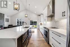 395 CASERTA CRESCENT Lakeshore