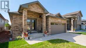 2927 McRobbie CRESCENT Windsor