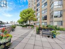 75 RIVERSIDE DRIVE East Unit# 810 Windsor