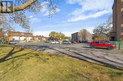 6612 THORNBERRY Unit# 201 Windsor