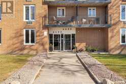 6612 THORNBERRY Unit# 201 Windsor