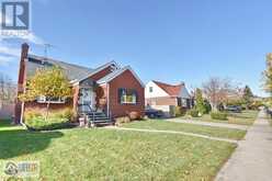 2245 PARKWOOD Windsor