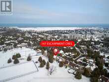 7 - 147 ESCARPMENT CRESCENT Collingwood