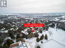 7 - 147 ESCARPMENT CRESCENT Collingwood