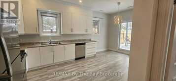 UNIT B - 10 ELM DRIVE Wasaga Beach