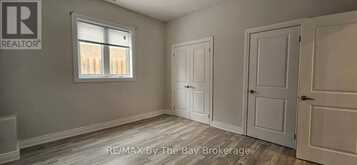 UNIT B - 10 ELM DRIVE Wasaga Beach