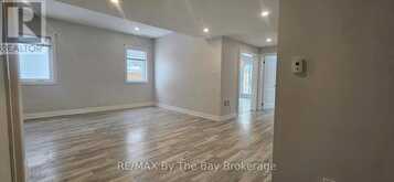 UNIT B - 10 ELM DRIVE Wasaga Beach