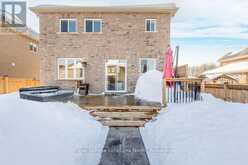 13 ACADEMY AVENUE Wasaga Beach