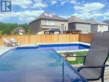 13 ACADEMY AVENUE Wasaga Beach