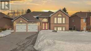 8 BRIARWOOD PLACE Wasaga Beach