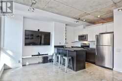 36 CHARLOTTE Street Unit# 201 Toronto