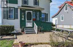 11611 BEACH ROAD W Wainfleet