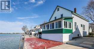 11611 BEACH ROAD W Wainfleet