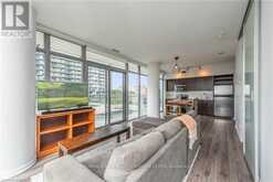 405 - 103 THE QUEENSWAY Toronto