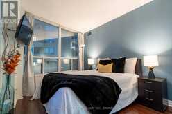 202 - 897 SHEPPARD AVENUE W Toronto