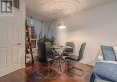 202 - 897 SHEPPARD AVENUE W Toronto