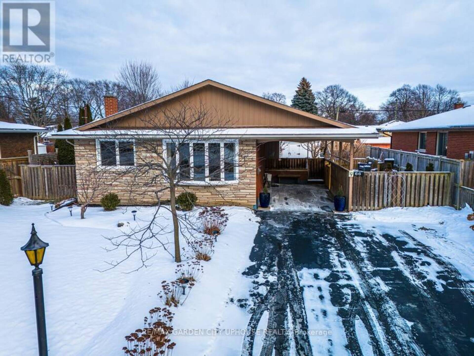 66 PRINCE CHARLES DRIVE St. Catherines