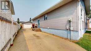 173 Elmore Drive Fort McMurray