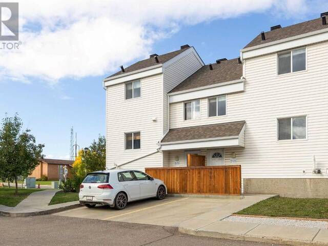 27, 711 Beaconhill Drive Fort McMurray Alberta