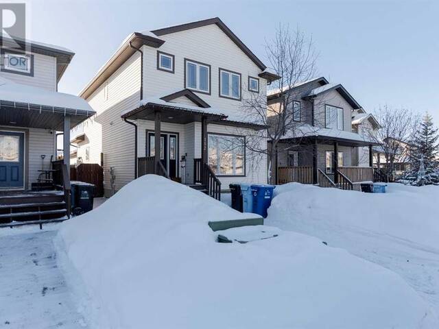 152 Chestnut Way Fort McMurray