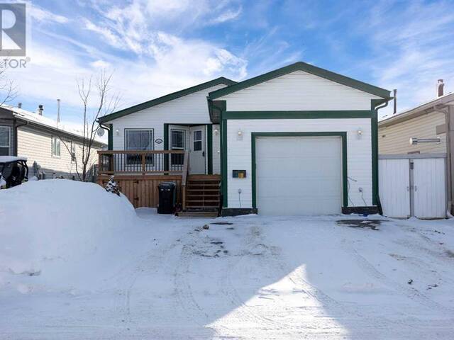 561 McKinlay Crescent Fort McMurray