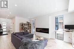 33 - 1820 CANVAS WAY London