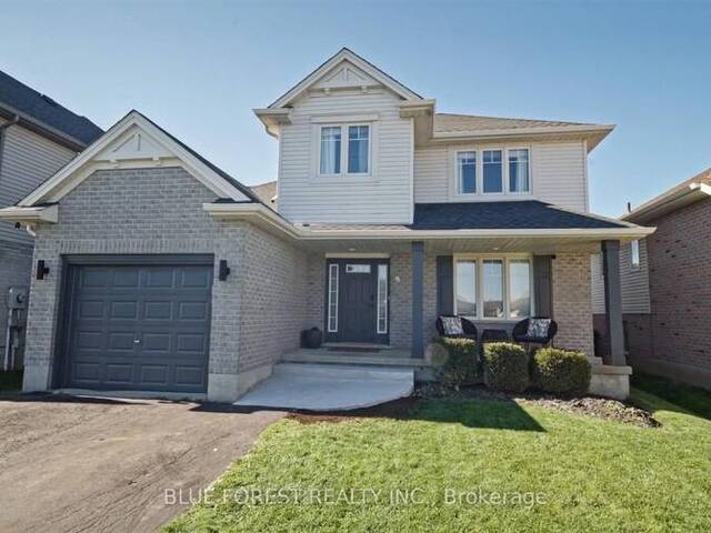 8 MEADOWVALE DRIVE St. Thomas Ontario