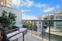 423 - 35 BOARDWALK DRIVE Toronto