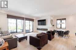 3471 GRAND OAK CROSS London