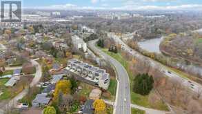 11 - 495 OAKRIDGE DRIVE London