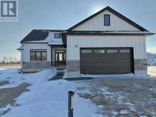 10 LOIS COURT Lambton Shores