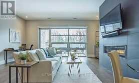 100 - 1705 FIDDLEHEAD PLACE London