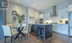 100 - 1705 FIDDLEHEAD PLACE London