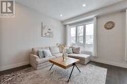 62 - 2070 MEADOWGATE BLVD London