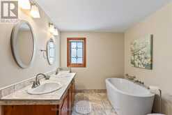 9936 ONTARIO STREET Lambton Shores