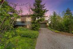 46 LAKESIDE Drive Grimsby