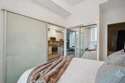 2007 James Street|Unit #305 Burlington