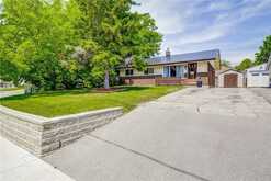 302 Southill Drive Kitchener