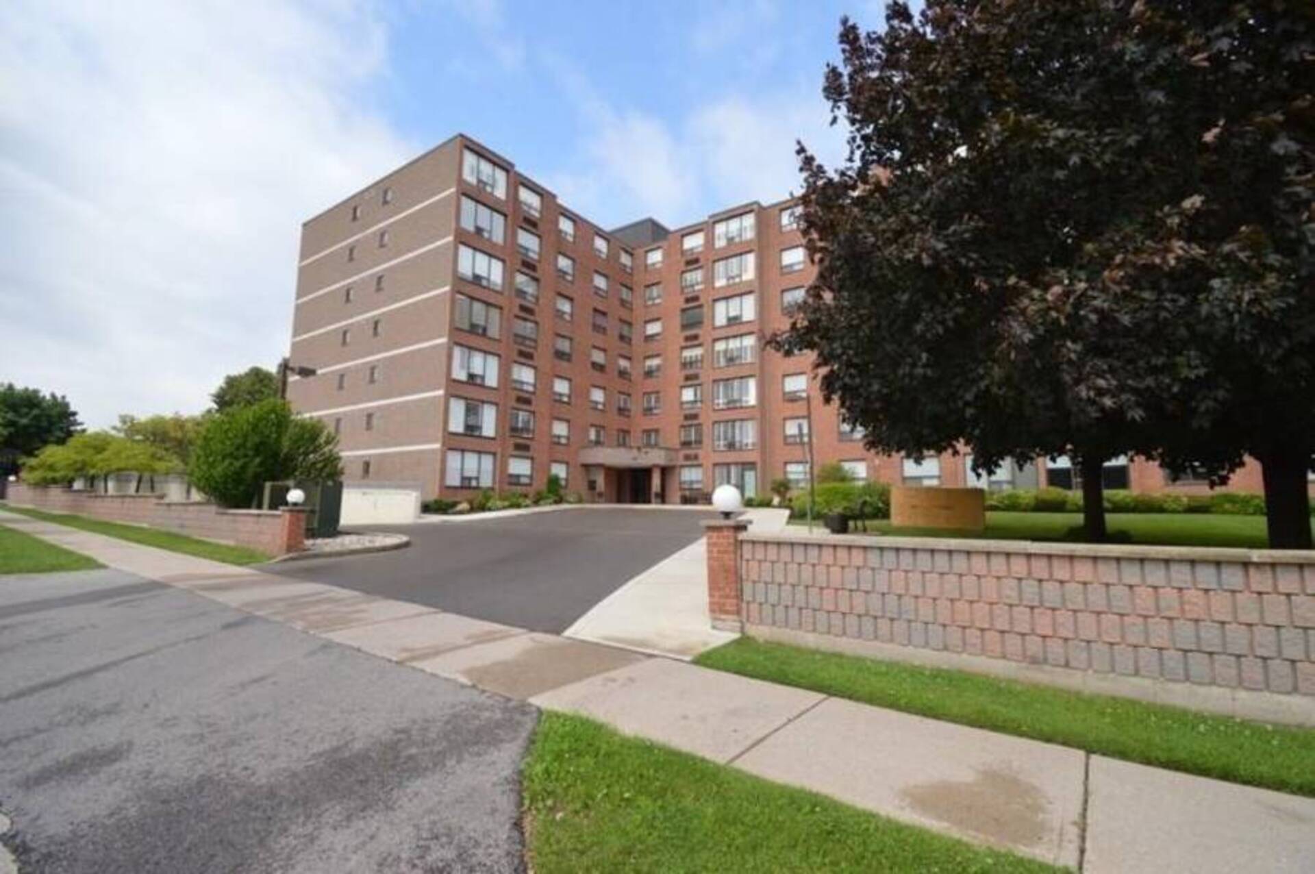 99 Donn Avenue|Unit #704 Stoney Creek