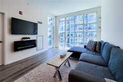 10 CONCORD Place|Unit #516 Grimsby