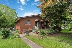 160 GARDINER Drive Hamilton