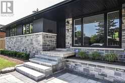 118 SENECA Drive Ancaster