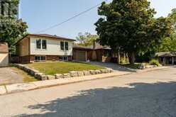 17 GEORGE Street Waterdown