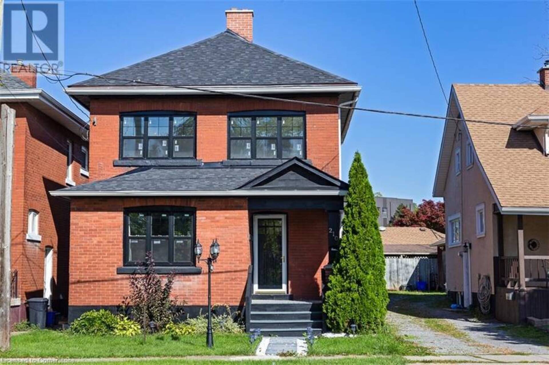 210 Maple Street Welland